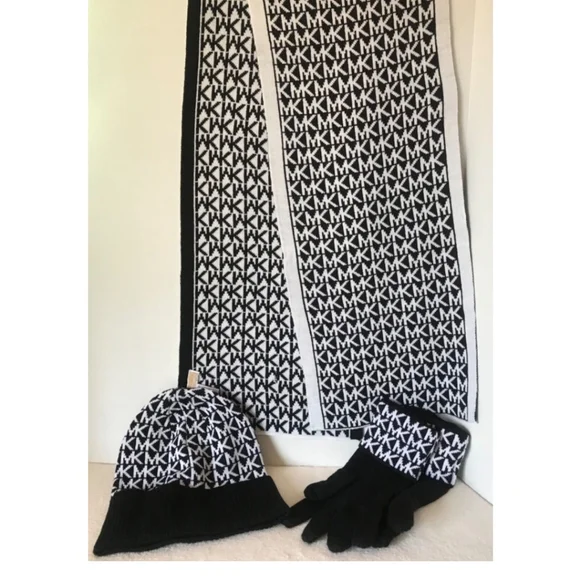 NWT~MICHAEL KORS SCARF, HAT & GLOVE SET BLACK/WHITE O/S - Picture 3 of 7